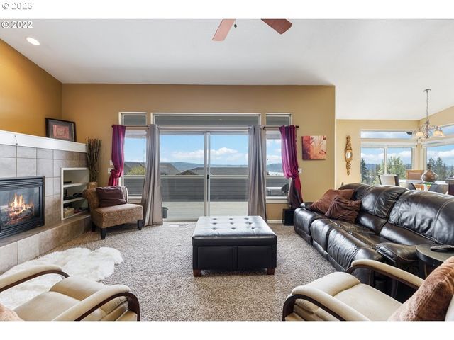 404 N X St, Washougal, WA 98671