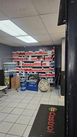 20400 S Dixie Highway, Cutler Bay, FL 33189