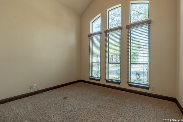 6 Rugby Ln, San Antonio, TX 78257