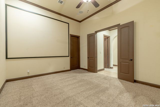 6 Rugby Ln, San Antonio, TX 78257