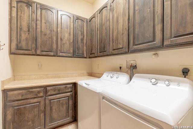 6 Rugby Ln, San Antonio, TX 78257