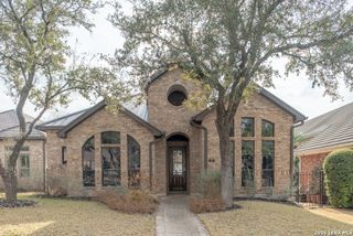 6 Rugby Ln, San Antonio, TX 78257