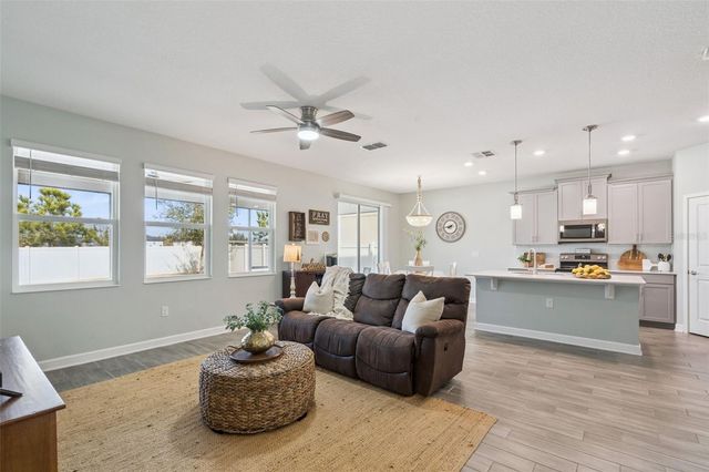 1985 MOUNTAIN PINE STREET, Ocoee, FL 34761