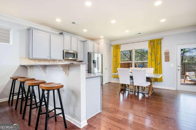 135 Village Trail, Woodstock, GA 30188