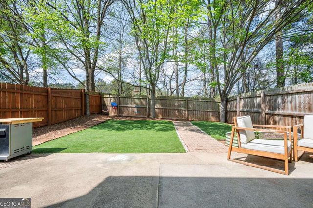 135 Village Trail, Woodstock, GA 30188