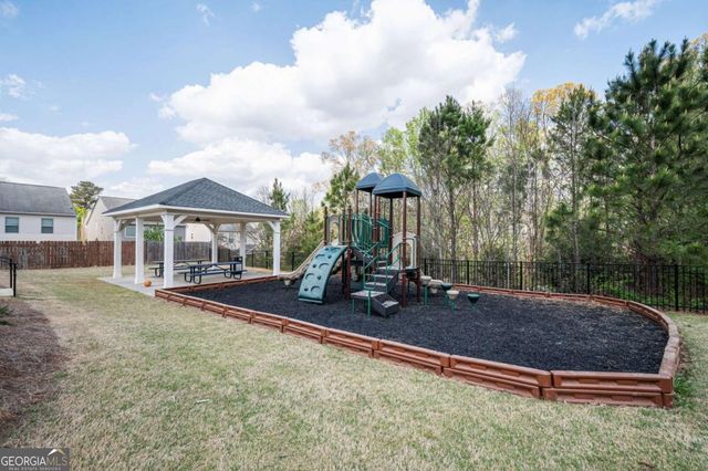 135 Village Trail, Woodstock, GA 30188