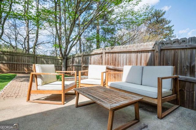 135 Village Trail, Woodstock, GA 30188