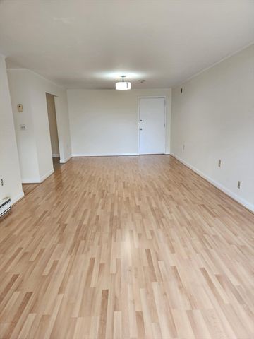 1321 Worcester Road 405, Framingham, MA 01701