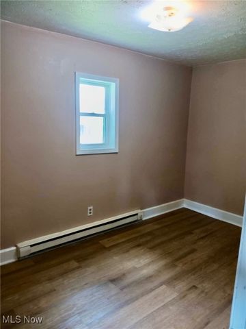 1039 Emerson Avenue, Parkersburg, WV 26104