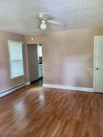 1039 Emerson Avenue, Parkersburg, WV 26104