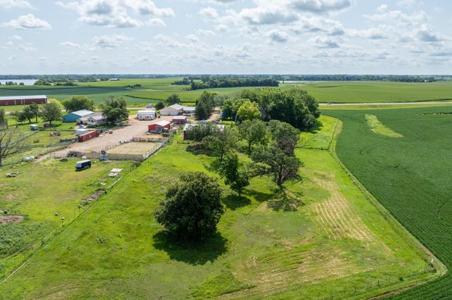 22082 State Highway 60, Madison Lake, MN 56063