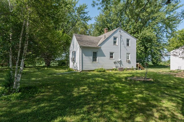 22082 State Highway 60, Madison Lake, MN 56063