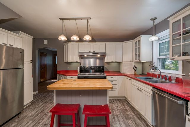 22082 State Highway 60, Madison Lake, MN 56063