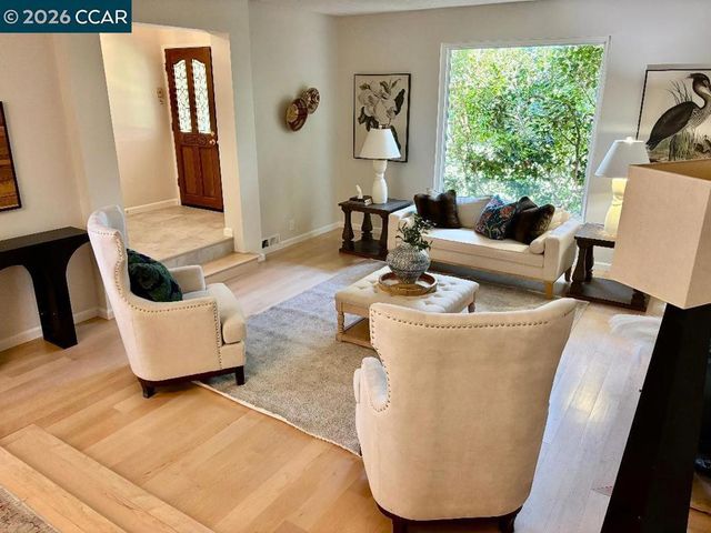3151 La Playa Ct, Lafayette, CA 94549