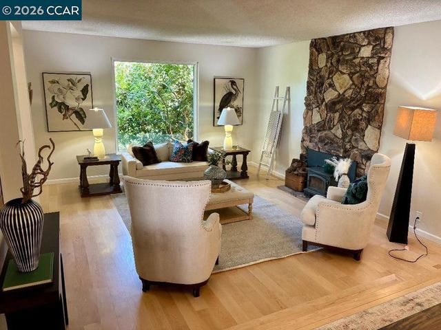 3151 La Playa Ct, Lafayette, CA 94549