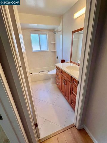 3151 La Playa Ct, Lafayette, CA 94549
