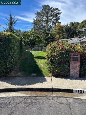 3151 La Playa Ct, Lafayette, CA 94549