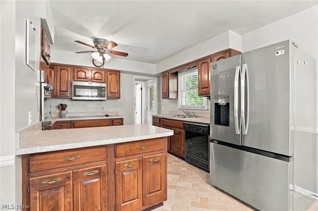 1367 Cherry Lane, Uniontown, OH 44685