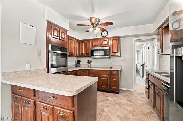 1367 Cherry Lane, Uniontown, OH 44685
