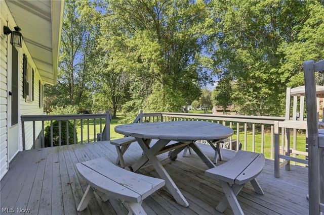 1367 Cherry Lane, Uniontown, OH 44685