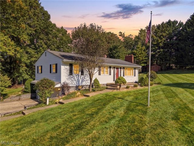 1367 Cherry Lane, Uniontown, OH 44685