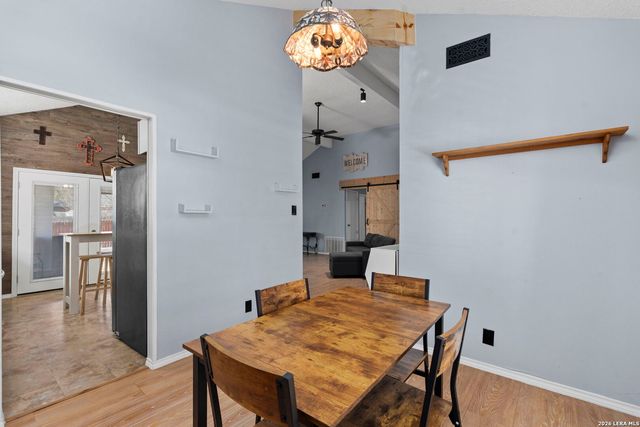 11011 Forest Crown, Live Oak, TX 78233