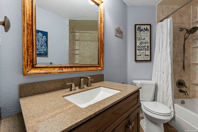 11011 Forest Crown, Live Oak, TX 78233