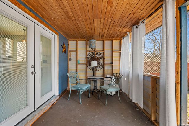 11011 Forest Crown, Live Oak, TX 78233