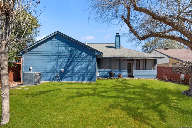 11011 Forest Crown, Live Oak, TX 78233