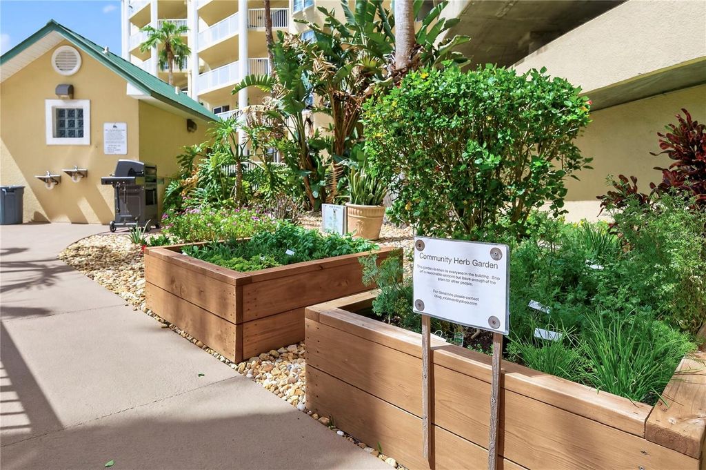 Image 49 of property listing at 4670 LINKS VILLAGE DRIVE D506, Ponce Inlet, FL 32127