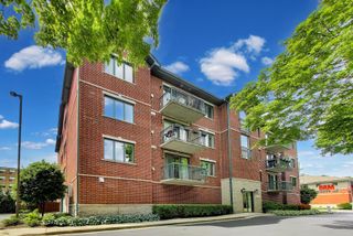 511 N Cass Avenue 2C, Westmont, IL 60559