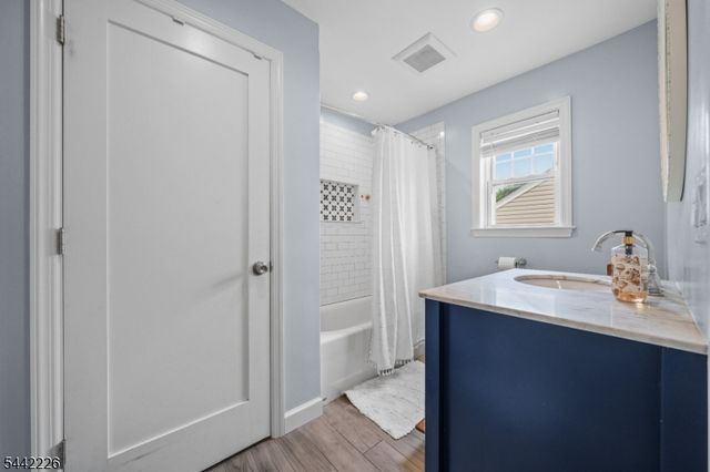 2 High St, Bloomfield Twp., NJ 07003