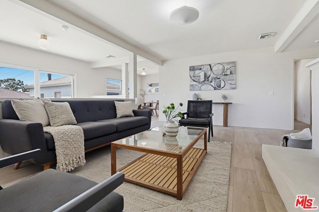 10519 S 3rd Avenue, Inglewood, CA 90303