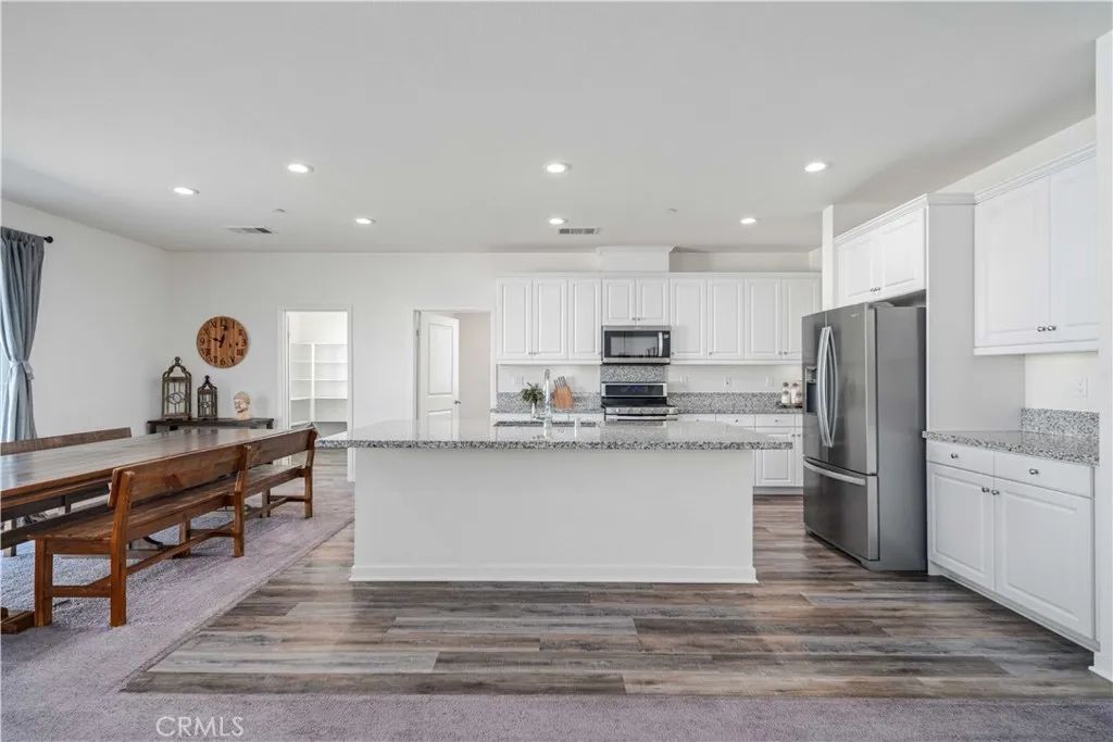 45025 43rd West, Lancaster, CA 93536