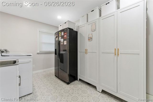 11879 Amherst Court, Plymouth, MI 48170