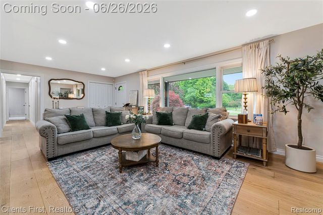 11879 Amherst Court, Plymouth, MI 48170