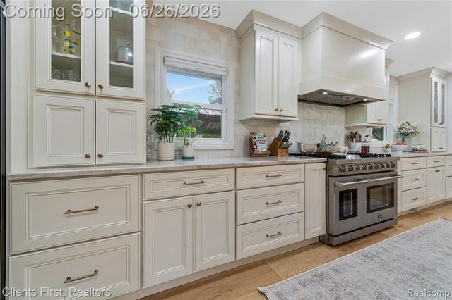 11879 Amherst Court, Plymouth, MI 48170