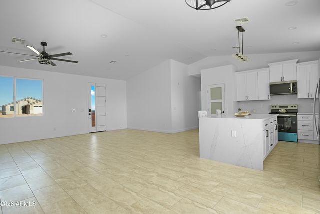 34229 W CHAMBERS Street, Tonopah, AZ 85354