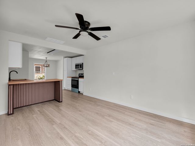 247 WINGATE AVE, San Antonio, TX 78204