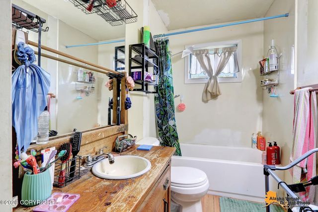 508 N Bunn Street, Anchorage, AK 99508