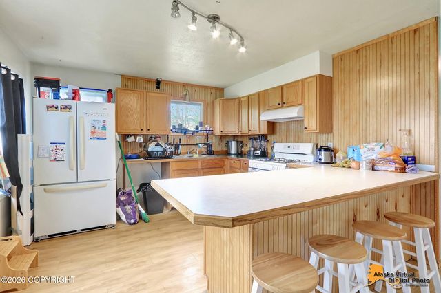 508 N Bunn Street, Anchorage, AK 99508