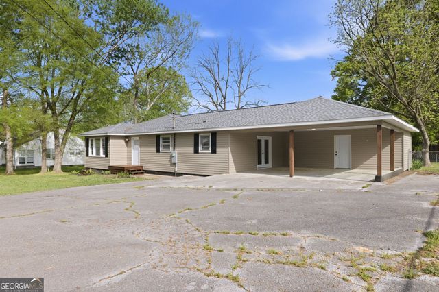 168 Moore Street, Trion, GA 30753