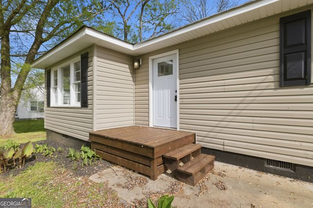 168 Moore Street, Trion, GA 30753