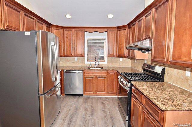 154-36 20th Road, Whitestone, NY 11357