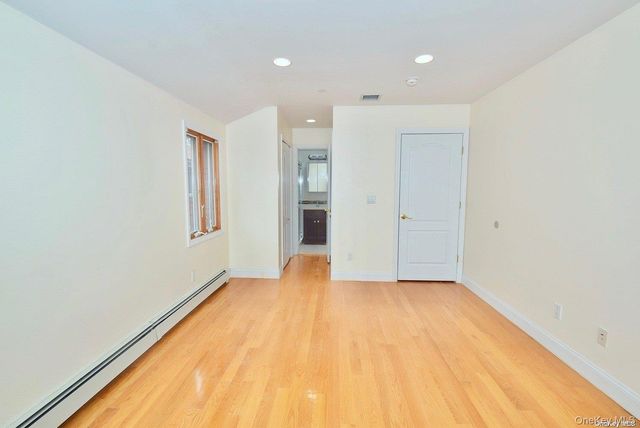 154-36 20th Road, Whitestone, NY 11357