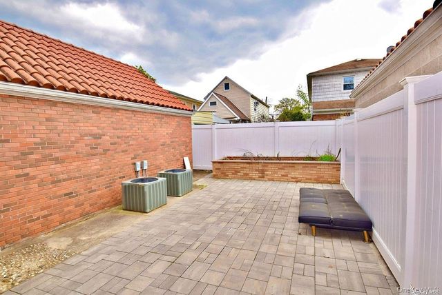 154-36 20th Road, Whitestone, NY 11357