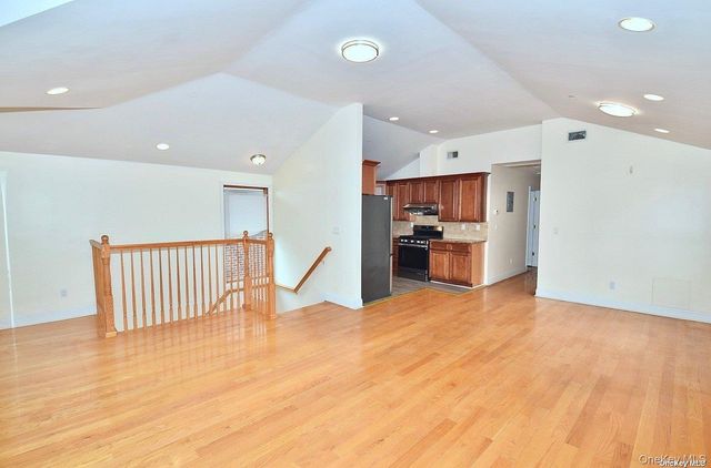 154-36 20th Road, Whitestone, NY 11357