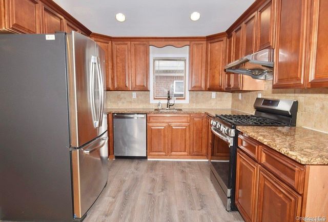 154-36 20th Road, Whitestone, NY 11357