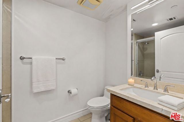 936 N Hudson Avenue 302, Los Angeles, CA 90038