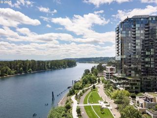 841 S GAINES St 2104, Portland, OR 97239